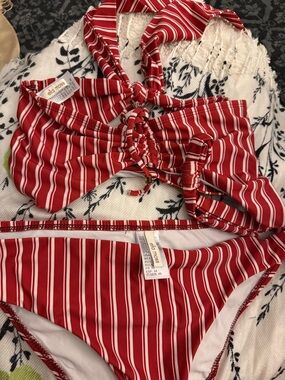 Ella Moss Red & White Striped Bikini set. Fully lined large.